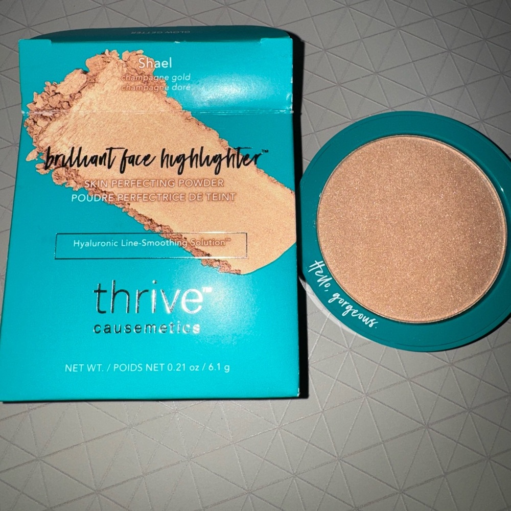 Thrive Causemetics Highlighter